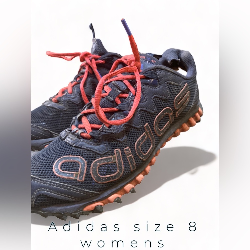 Size 8 women’s adidas sneakers